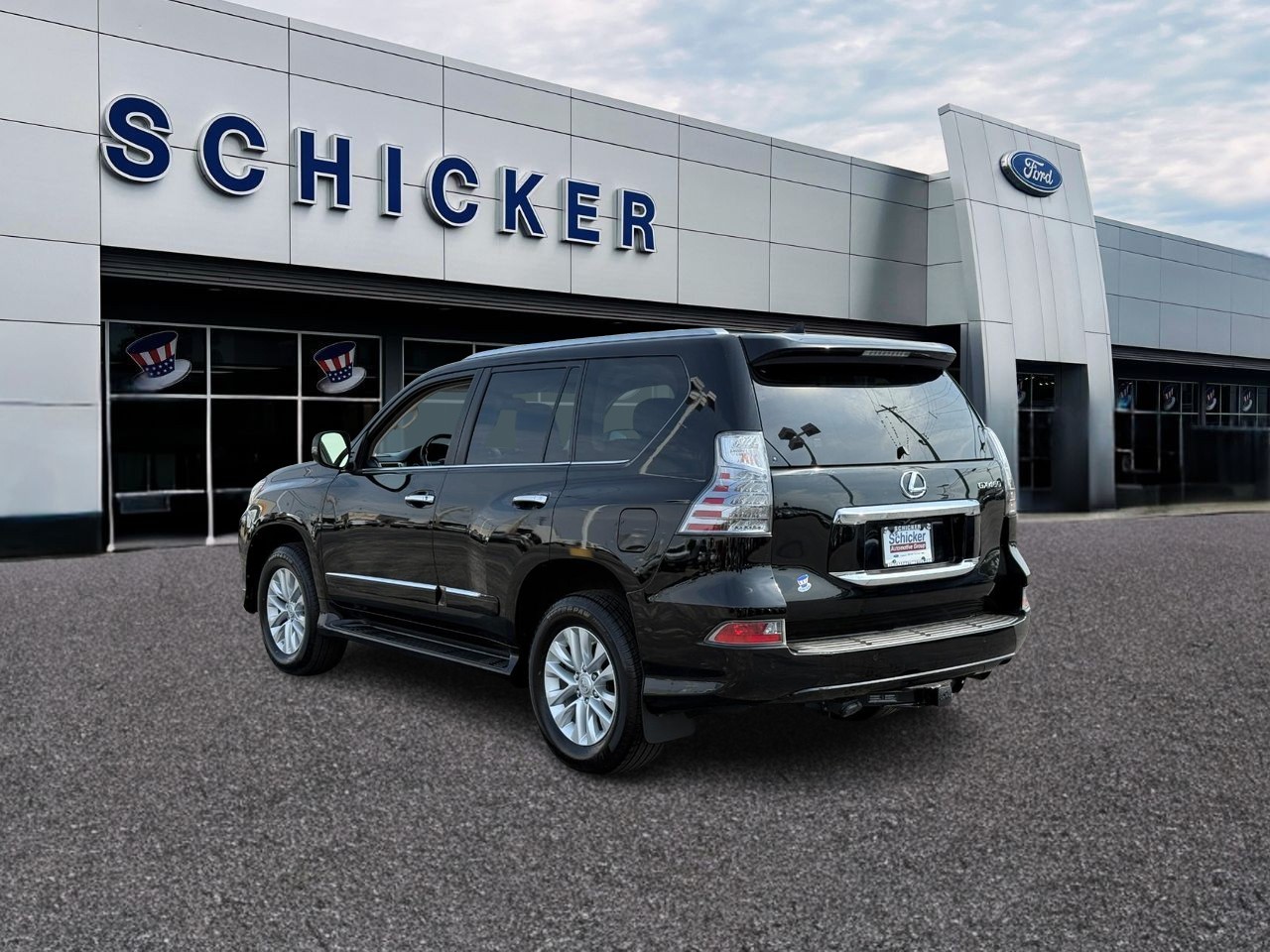 Lexus GX 460 Vehicle Full-screen Gallery Image 03