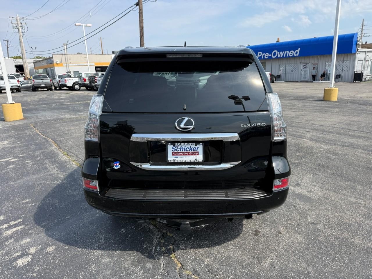 Lexus GX 460 Vehicle Full-screen Gallery Image 07
