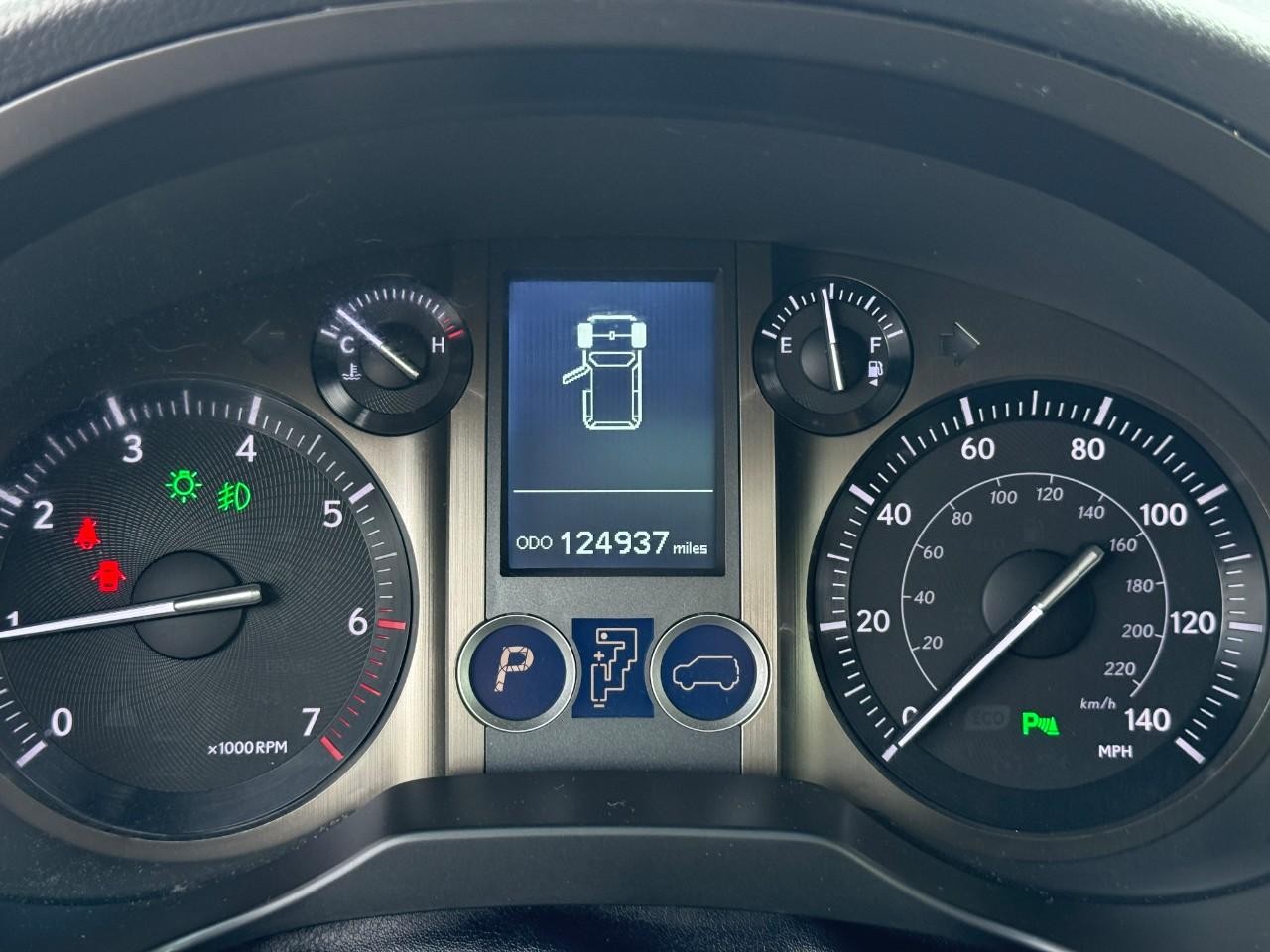 Lexus GX 460 Vehicle Full-screen Gallery Image 20