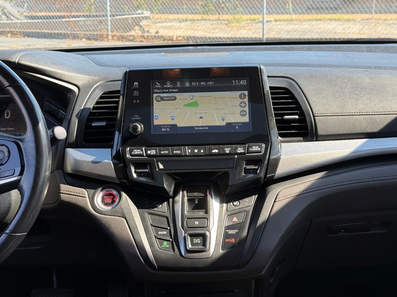 Honda Odyssey Vehicle Full-screen Gallery Image 16