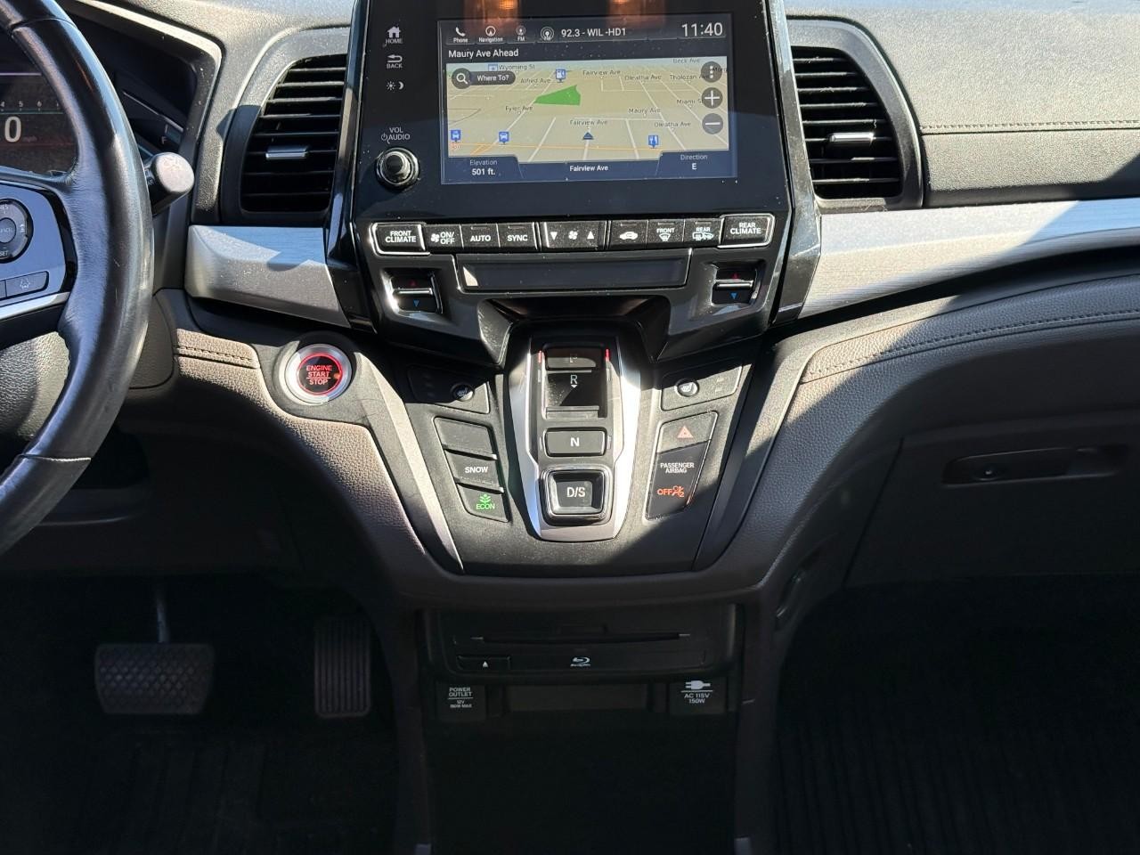 Honda Odyssey Vehicle Full-screen Gallery Image 17
