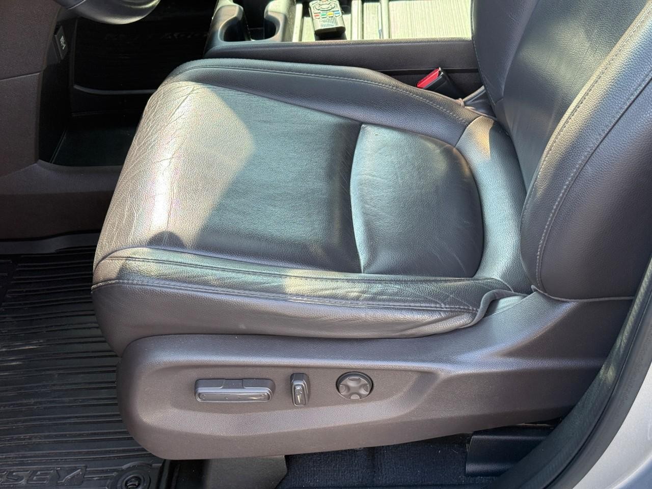 Honda Odyssey Vehicle Full-screen Gallery Image 20