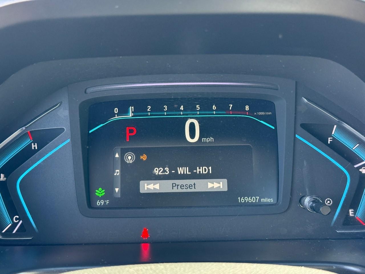 Honda Odyssey Vehicle Full-screen Gallery Image 25