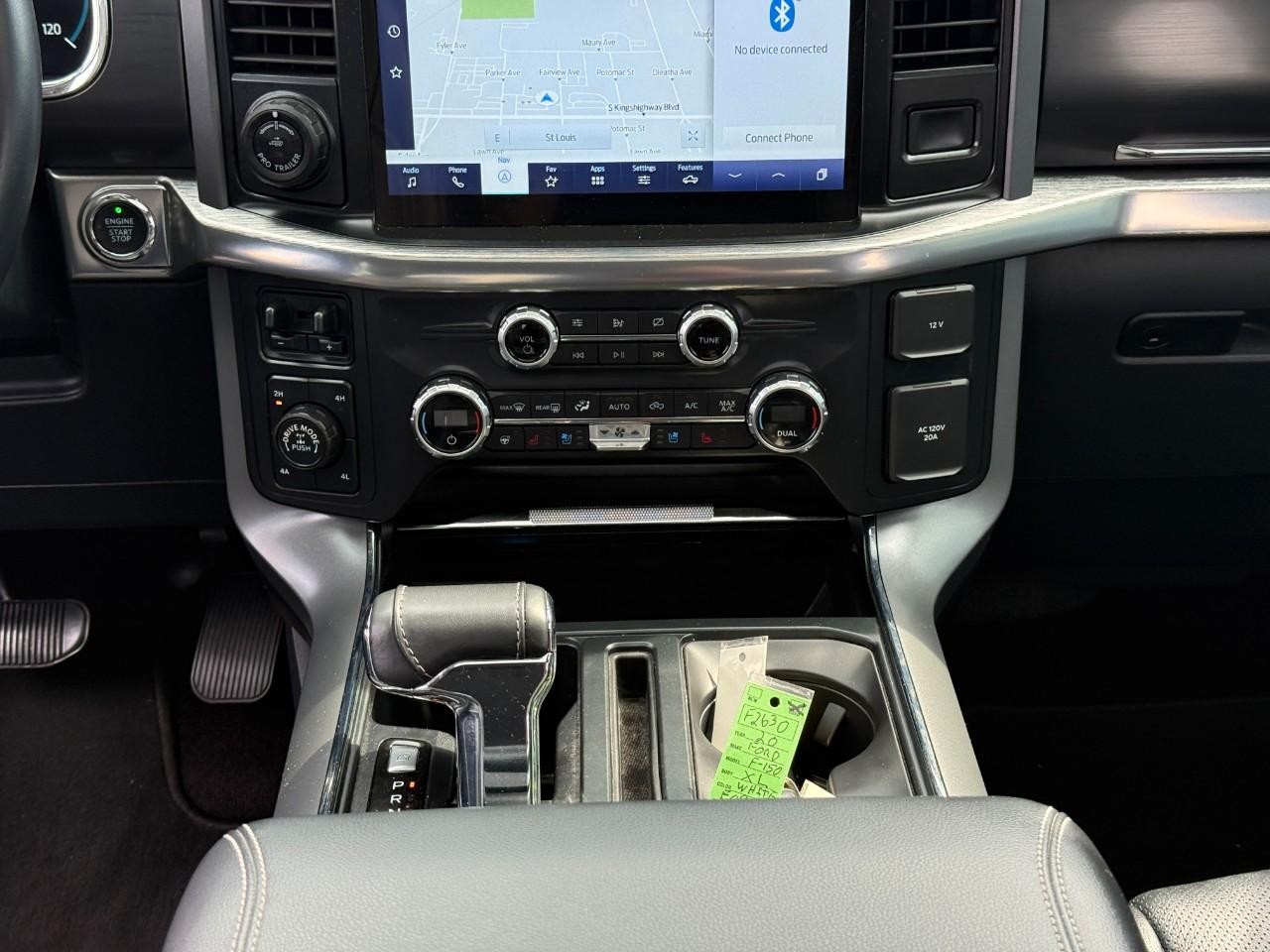 Ford F-150 Vehicle Full-screen Gallery Image 14