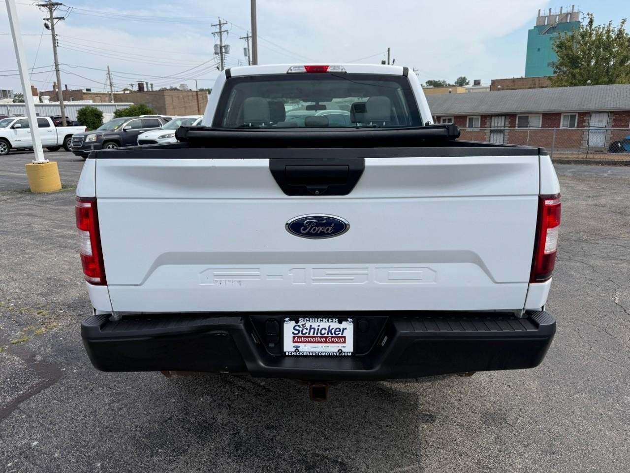 Ford F-150 Vehicle Full-screen Gallery Image 08