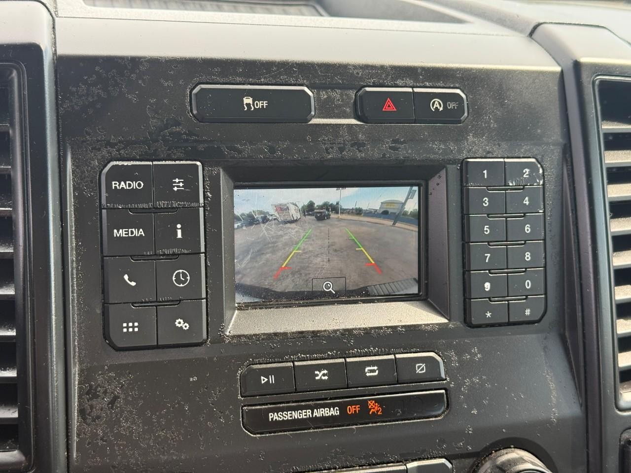Ford F-150 Vehicle Full-screen Gallery Image 20