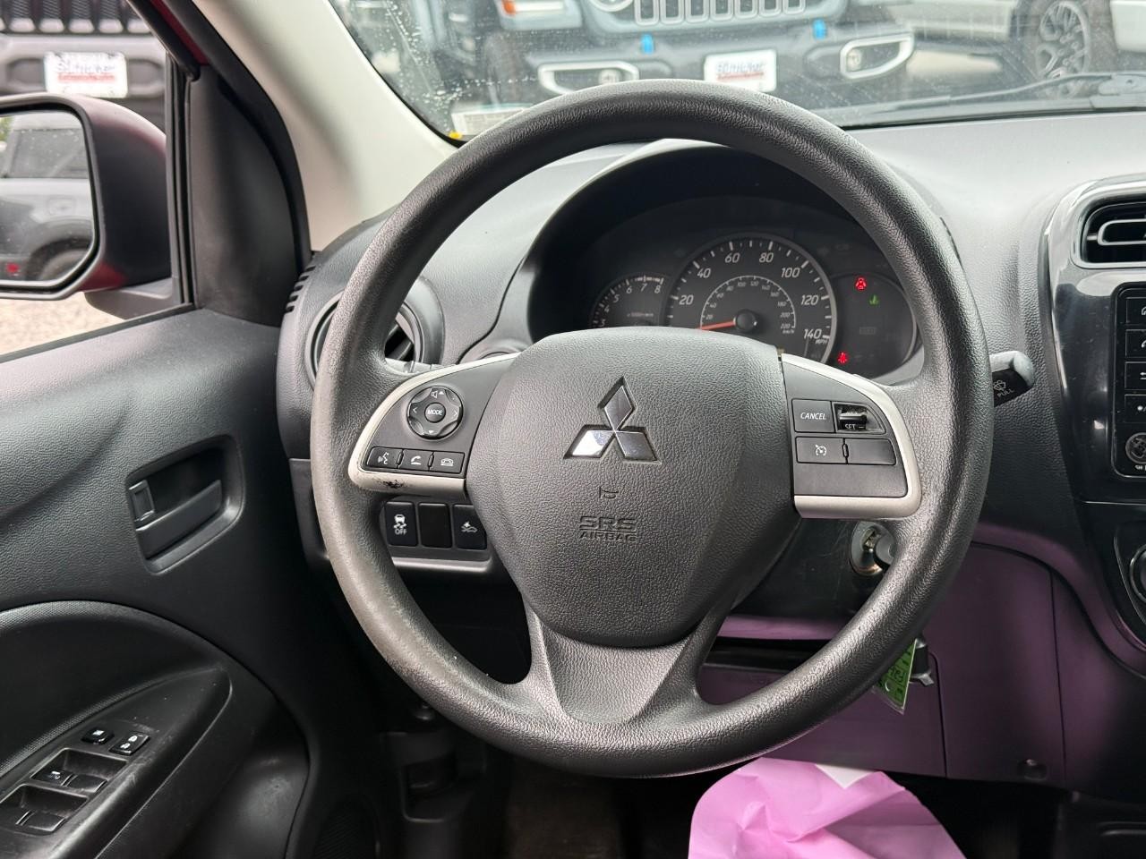 Mitsubishi Mirage G4 Vehicle Full-screen Gallery Image 10