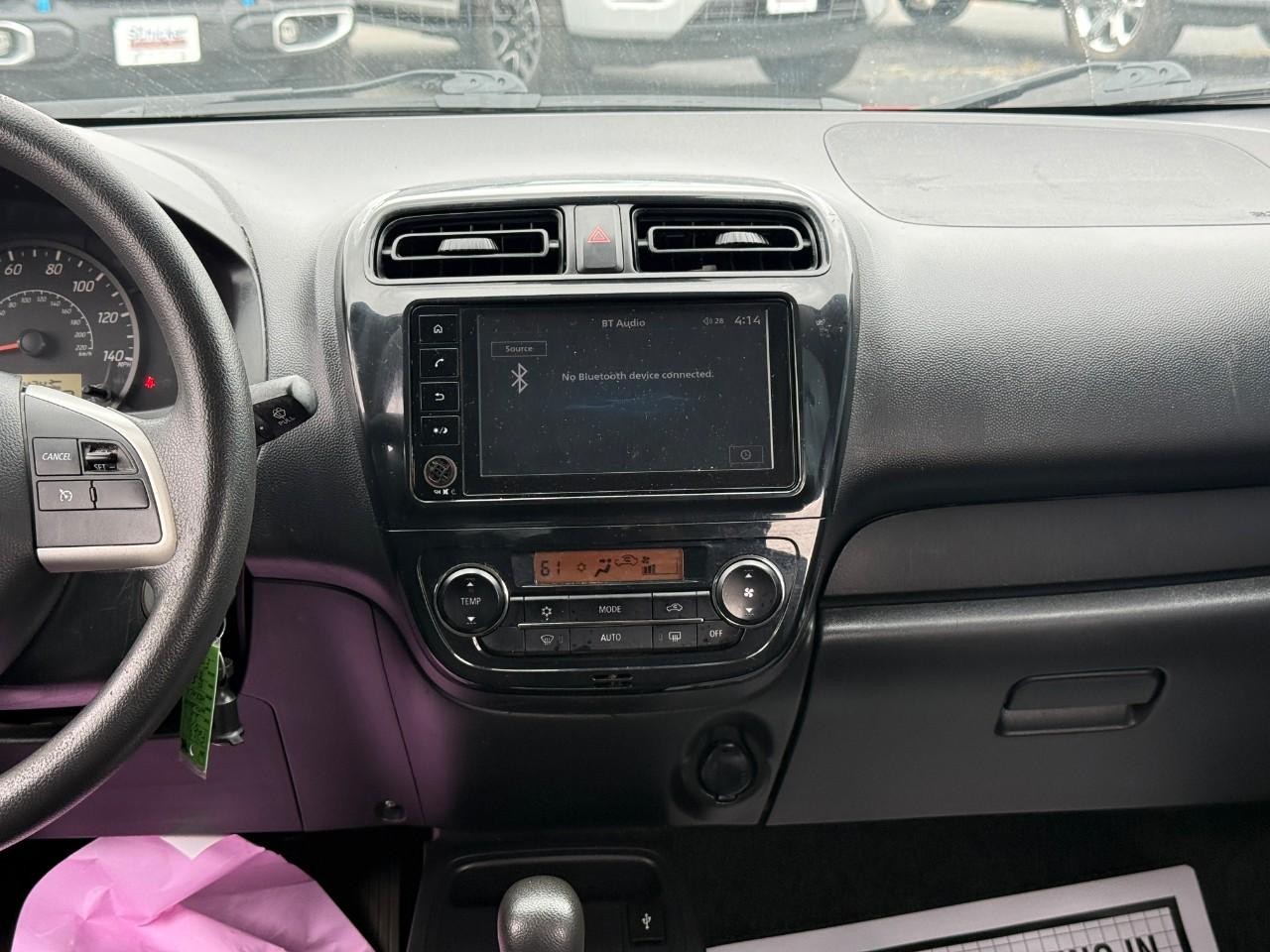 Mitsubishi Mirage G4 Vehicle Full-screen Gallery Image 11