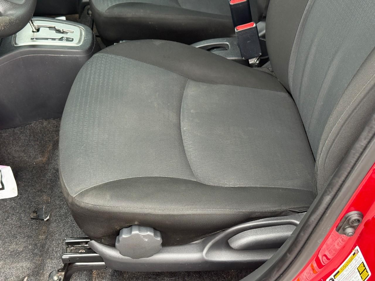 Mitsubishi Mirage G4 Vehicle Full-screen Gallery Image 16