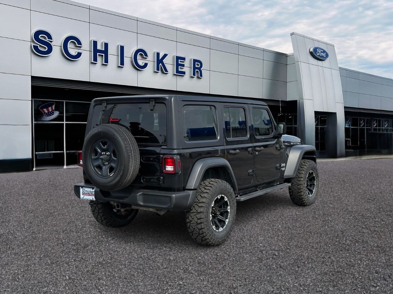 Jeep Wrangler Unlimited Vehicle Full-screen Gallery Image 02