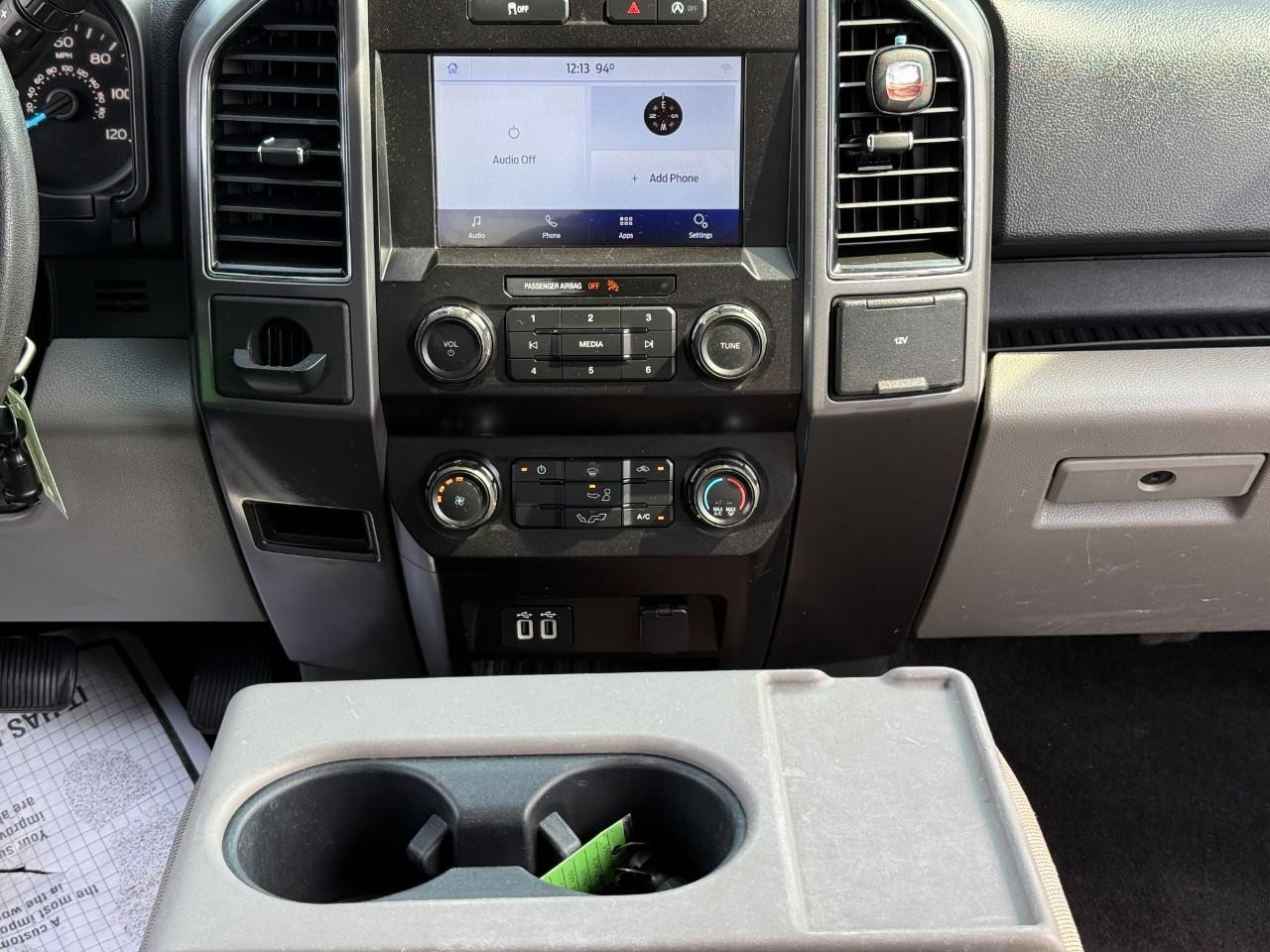 Ford F-150 Vehicle Full-screen Gallery Image 14