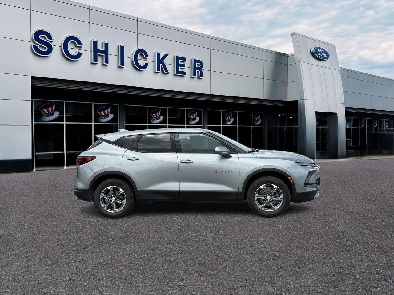 Chevrolet Blazer Vehicle Full-screen Gallery Image 04
