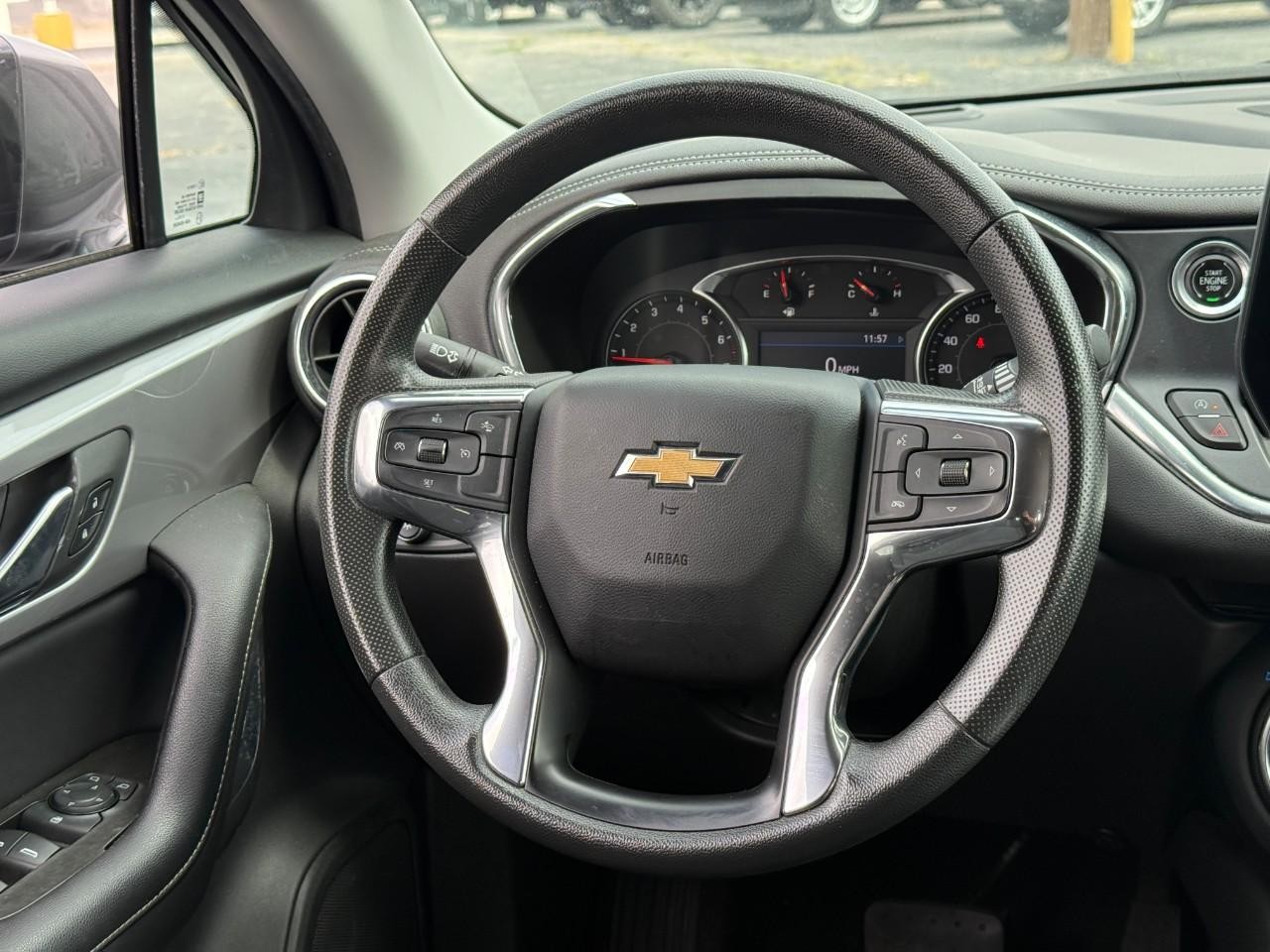 Chevrolet Blazer Vehicle Full-screen Gallery Image 08