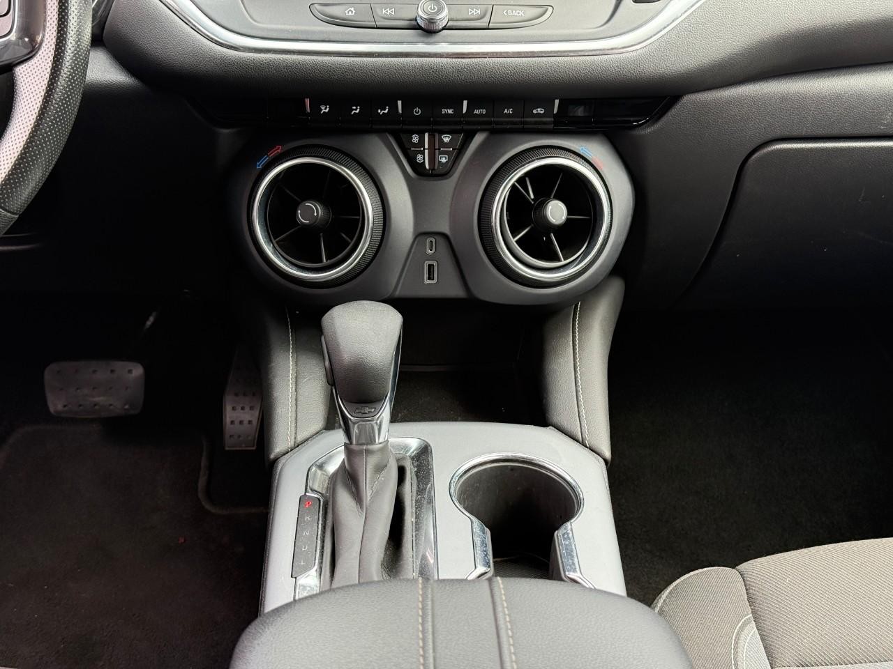 Chevrolet Blazer Vehicle Full-screen Gallery Image 11