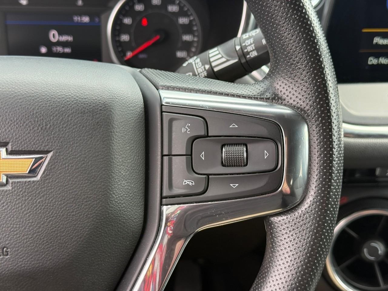 Chevrolet Blazer Vehicle Full-screen Gallery Image 16