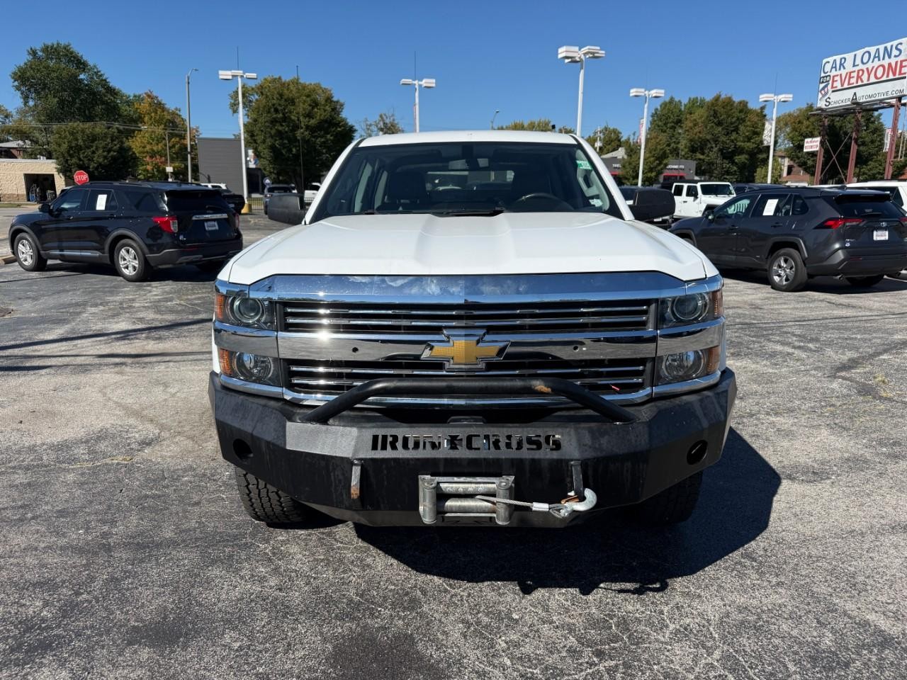 Chevrolet Silverado 2500HD Vehicle Full-screen Gallery Image 10