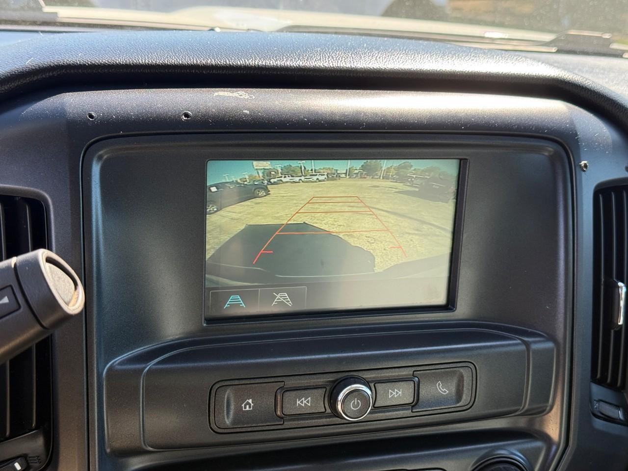 Chevrolet Silverado 2500HD Vehicle Full-screen Gallery Image 20