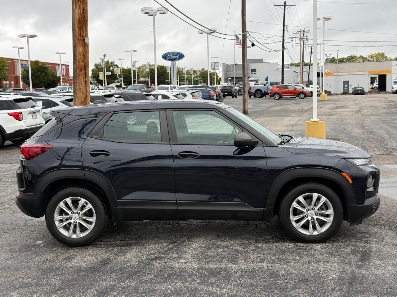 Chevrolet TrailBlazer Vehicle Full-screen Gallery Image 05