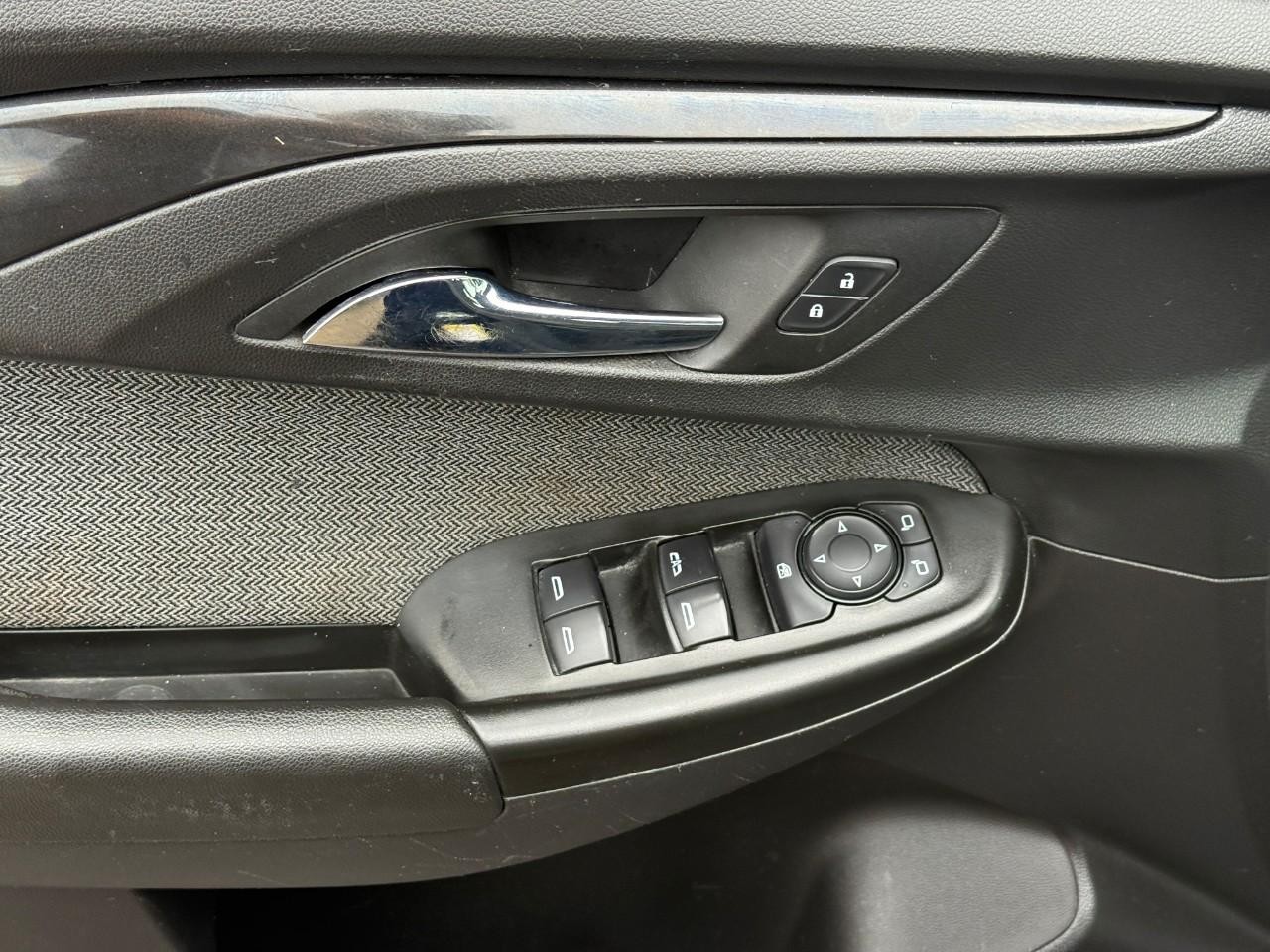 Chevrolet TrailBlazer Vehicle Full-screen Gallery Image 16
