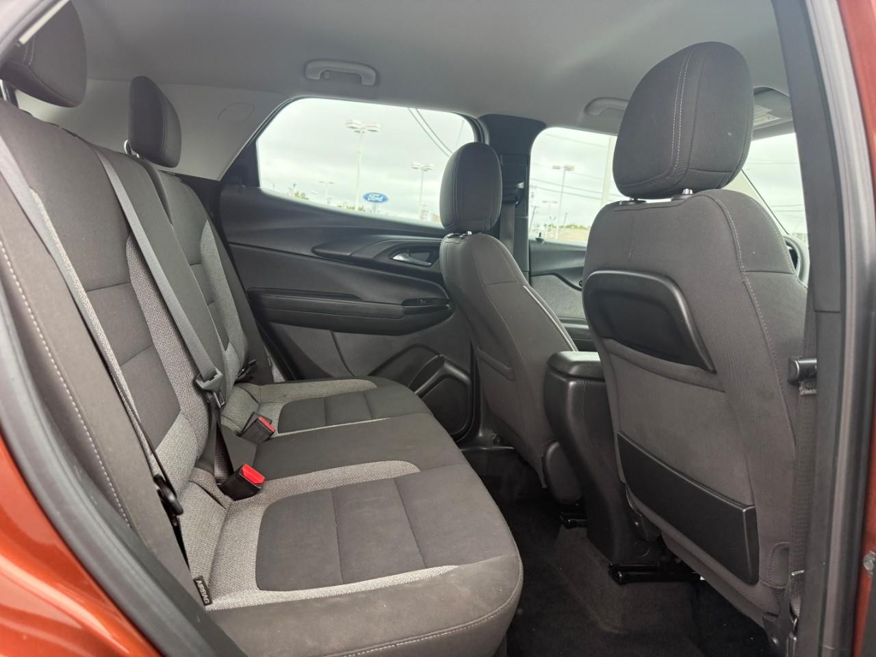 Chevrolet TrailBlazer Vehicle Full-screen Gallery Image 09