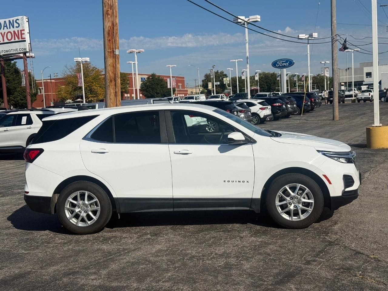 Chevrolet Equinox Vehicle Full-screen Gallery Image 05