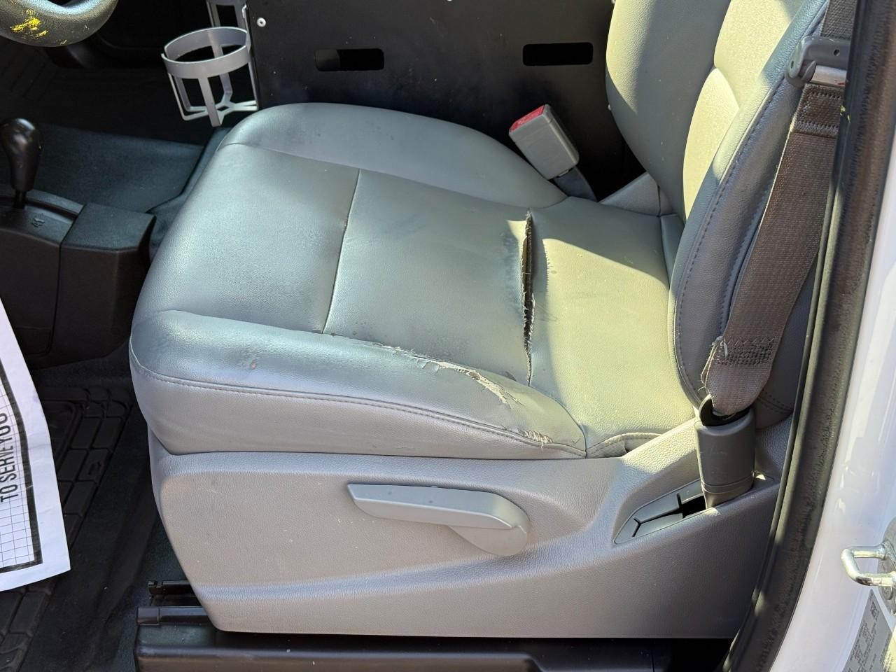 Chevrolet Silverado 1500 Vehicle Full-screen Gallery Image 11