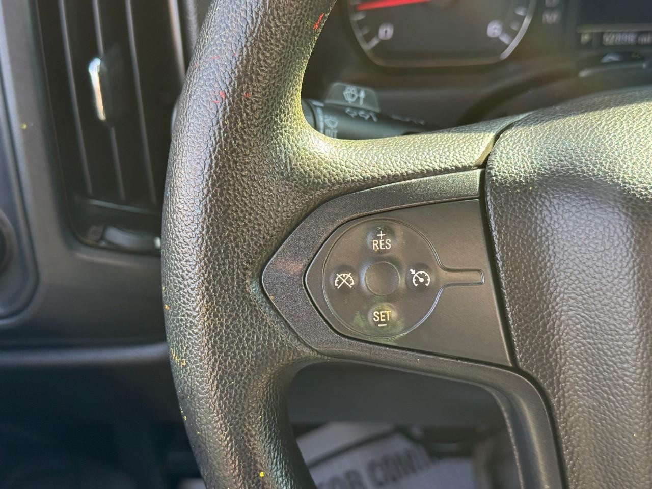 Chevrolet Silverado 1500 Vehicle Full-screen Gallery Image 13