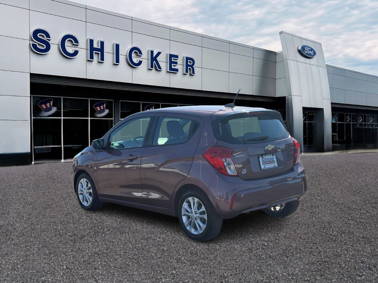 Chevrolet Spark Vehicle Full-screen Gallery Image 03