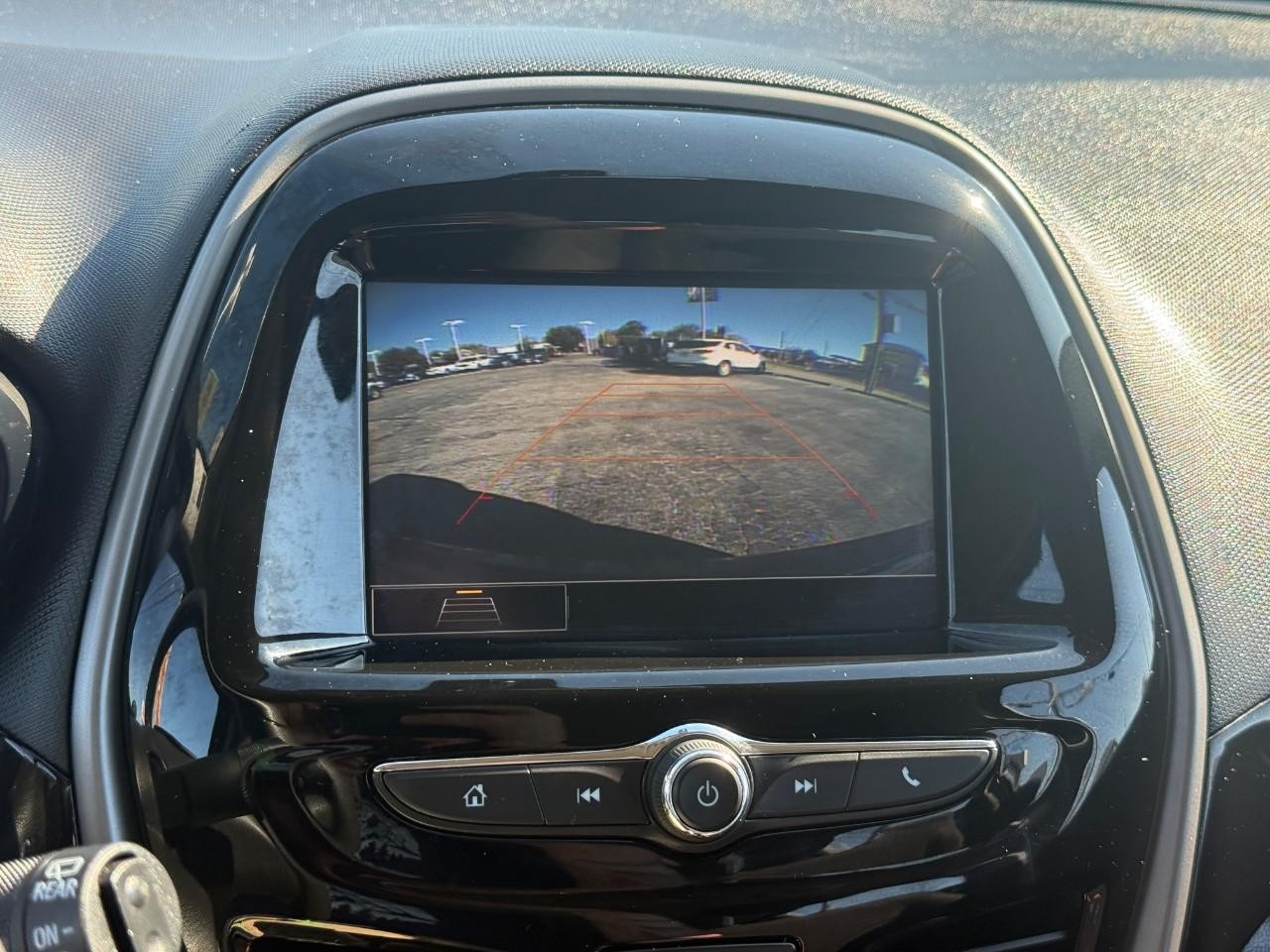 Chevrolet Spark Vehicle Full-screen Gallery Image 21