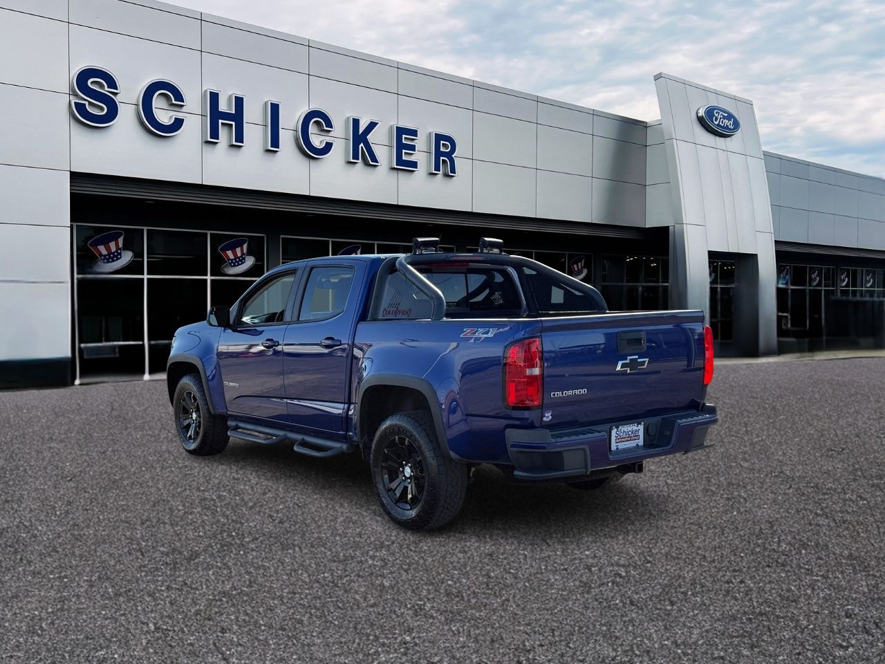 Chevrolet Colorado Vehicle Full-screen Gallery Image 03
