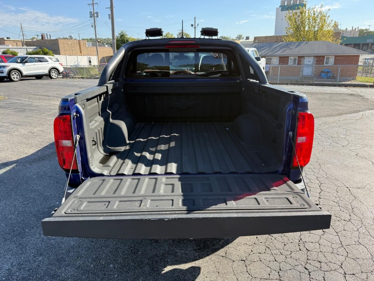 Chevrolet Colorado Vehicle Full-screen Gallery Image 07
