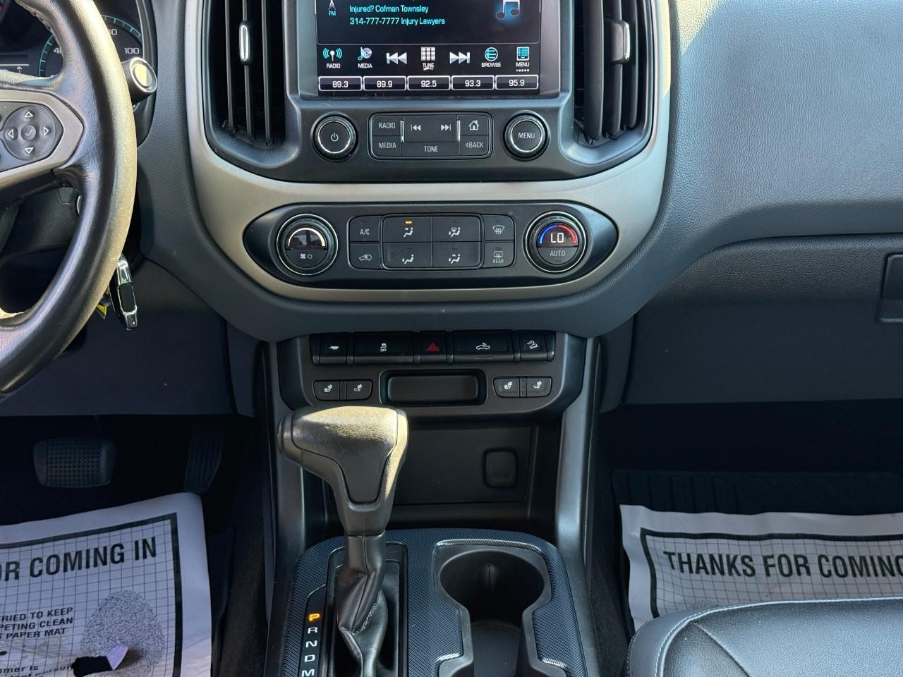 Chevrolet Colorado Vehicle Full-screen Gallery Image 14