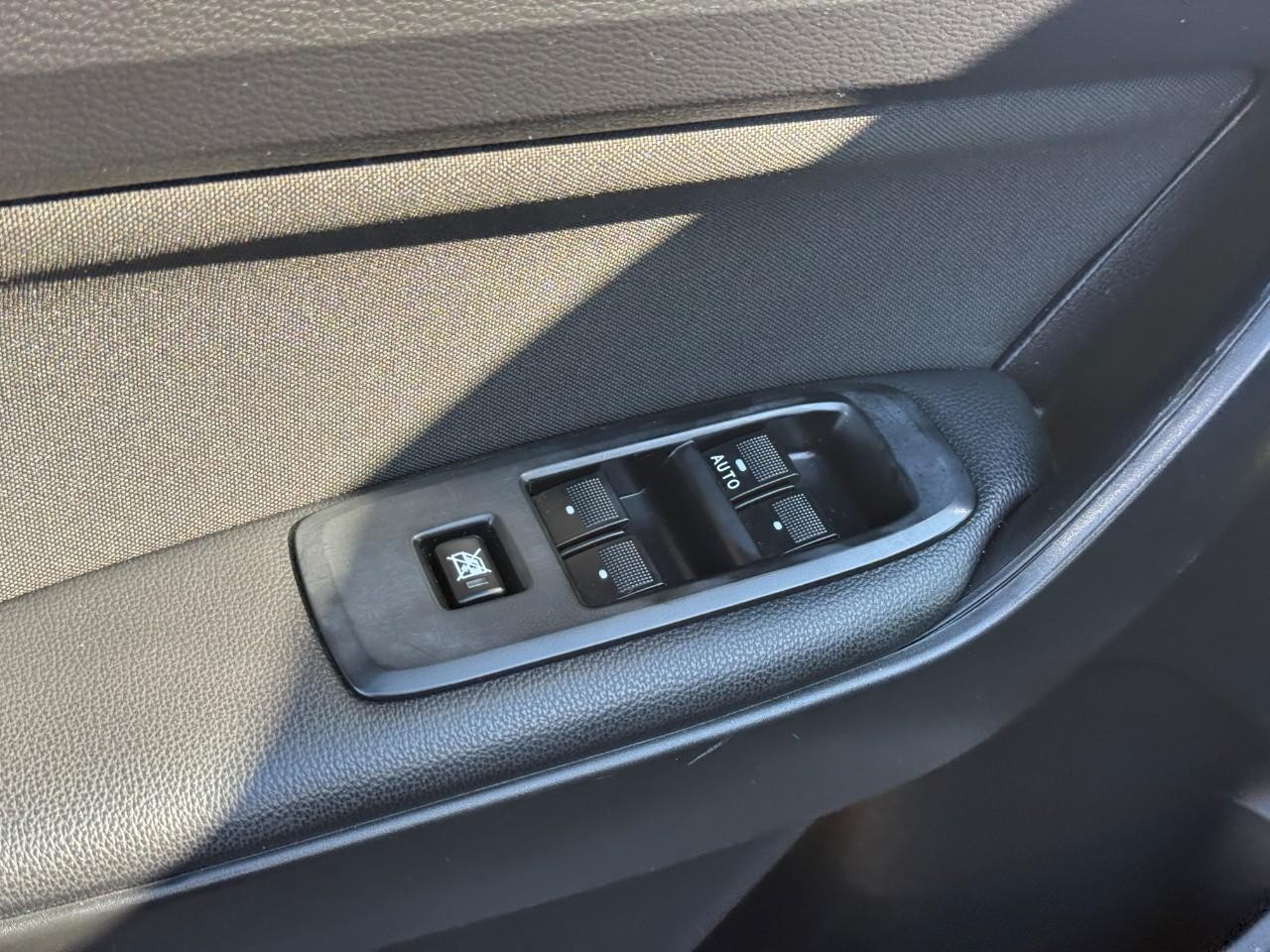 Ford Ranger Vehicle Full-screen Gallery Image 16