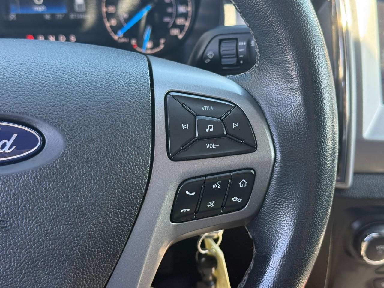 Ford Ranger Vehicle Full-screen Gallery Image 20