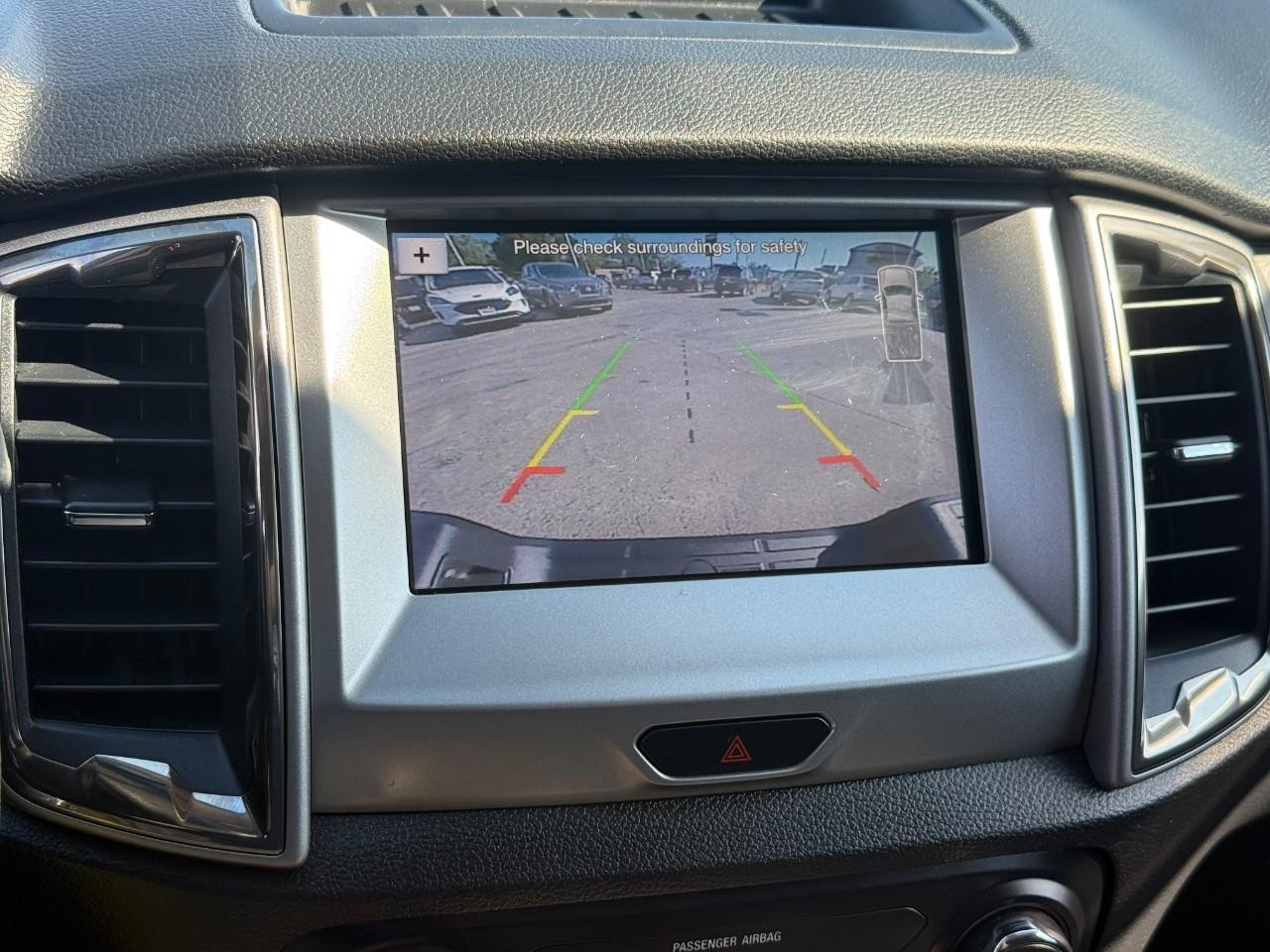 Ford Ranger Vehicle Full-screen Gallery Image 23