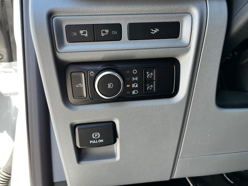 Ford F-150 Vehicle Image 09
