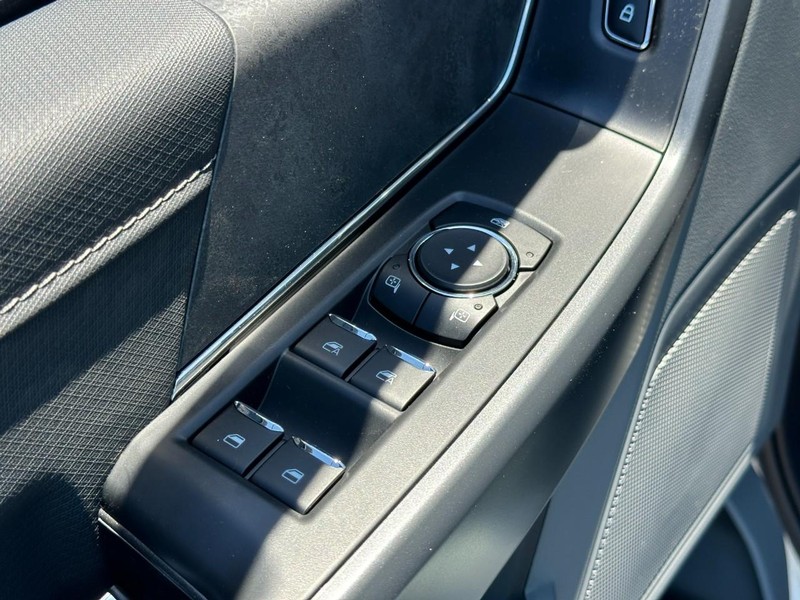 Ford F-150 Vehicle Image 09