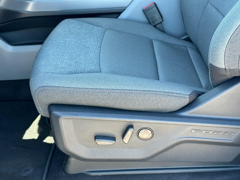 Ford F-150 Vehicle Image 10