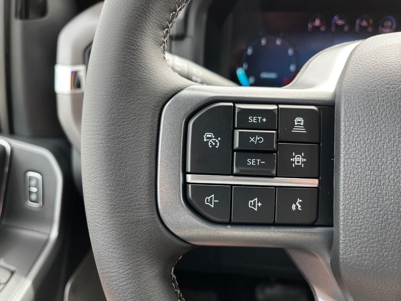 Ford F-150 Vehicle Image 11