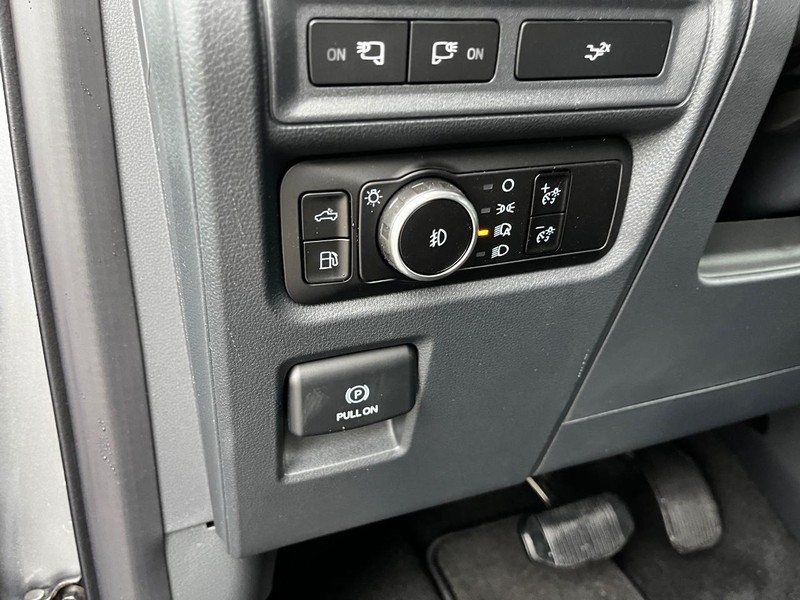 Ford F-150 Vehicle Image 10