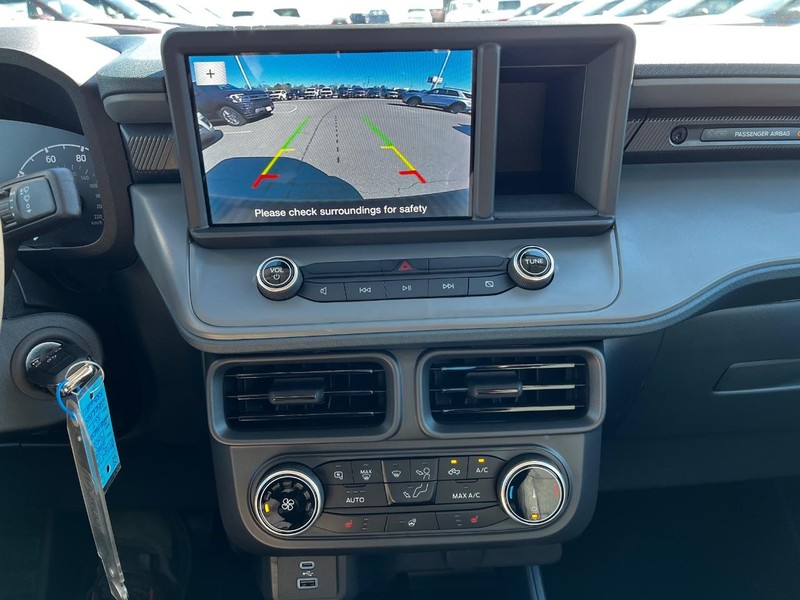 Ford Maverick Vehicle Image 15