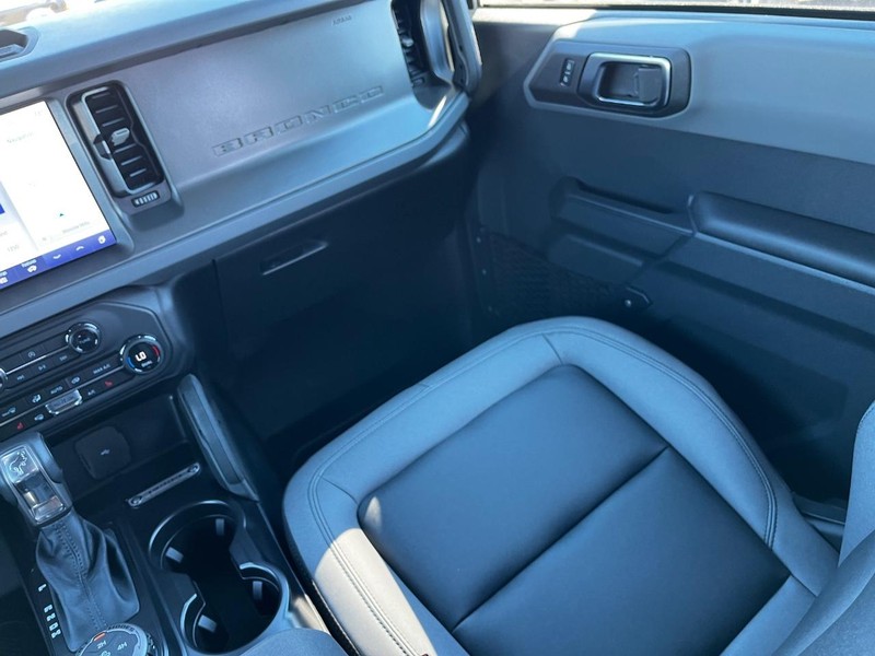 Ford Bronco Vehicle Image 07