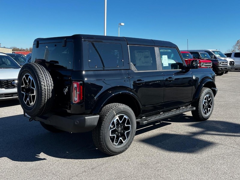 Ford Bronco Vehicle Image 03