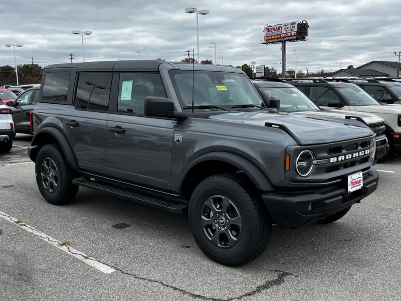 Ford Bronco Vehicle Image 02