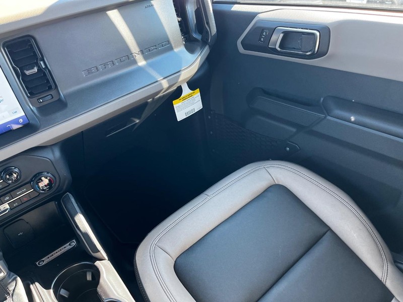Ford Bronco Vehicle Image 07
