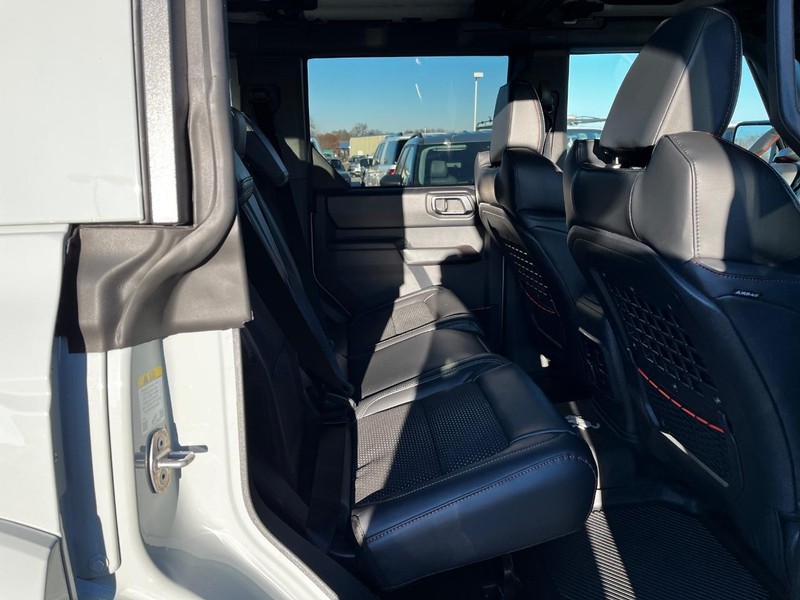 Ford Bronco Vehicle Image 04