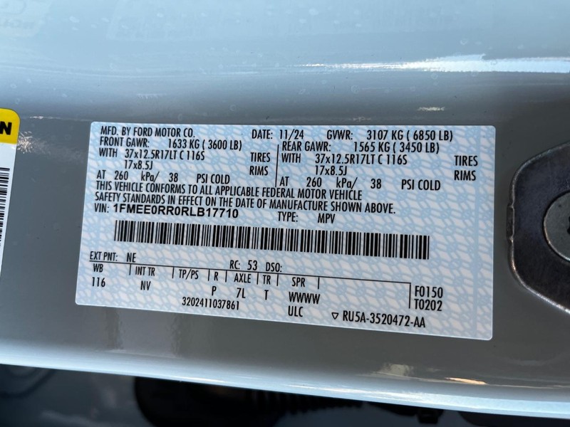 Ford Bronco Vehicle Image 16