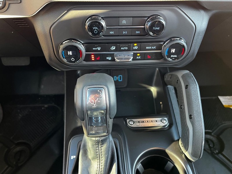Ford Bronco Vehicle Image 13