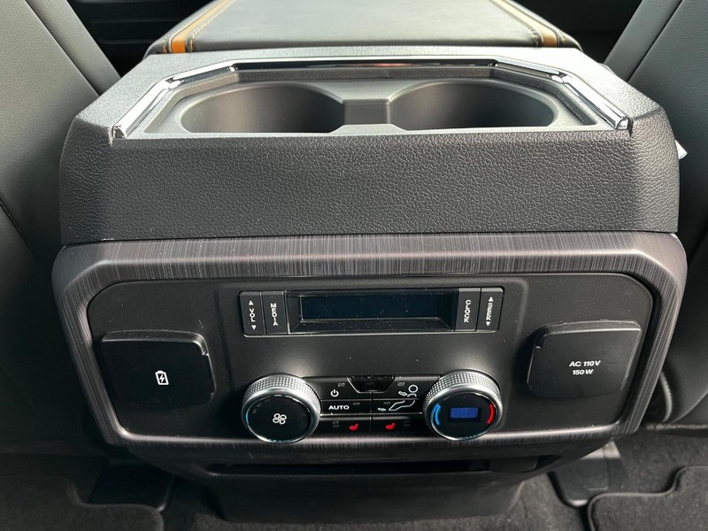Ford Expedition Vehicle Image 06