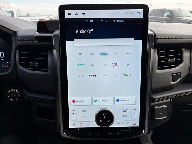 Ford Expedition Vehicle Image 18